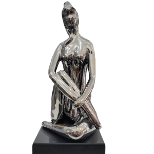 ESTATUA MULHER PRATEADA